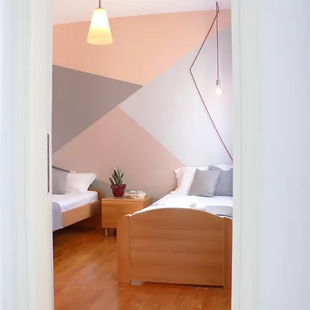 公寓 Pinehouse King 尼基季